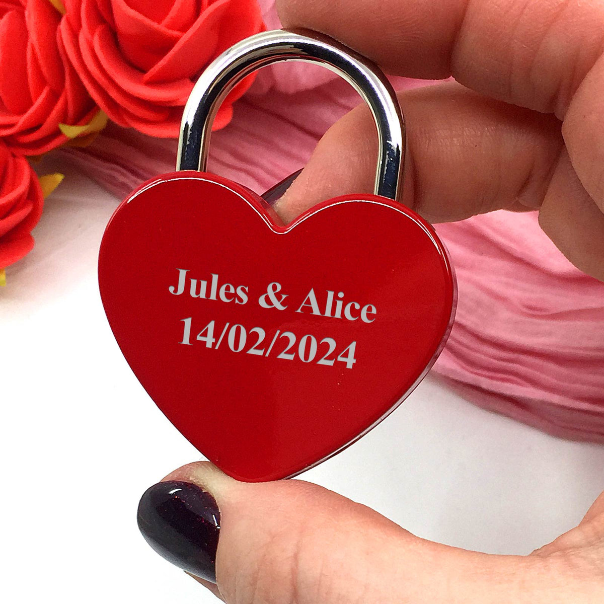 Cadenas d’amour avec noms et date