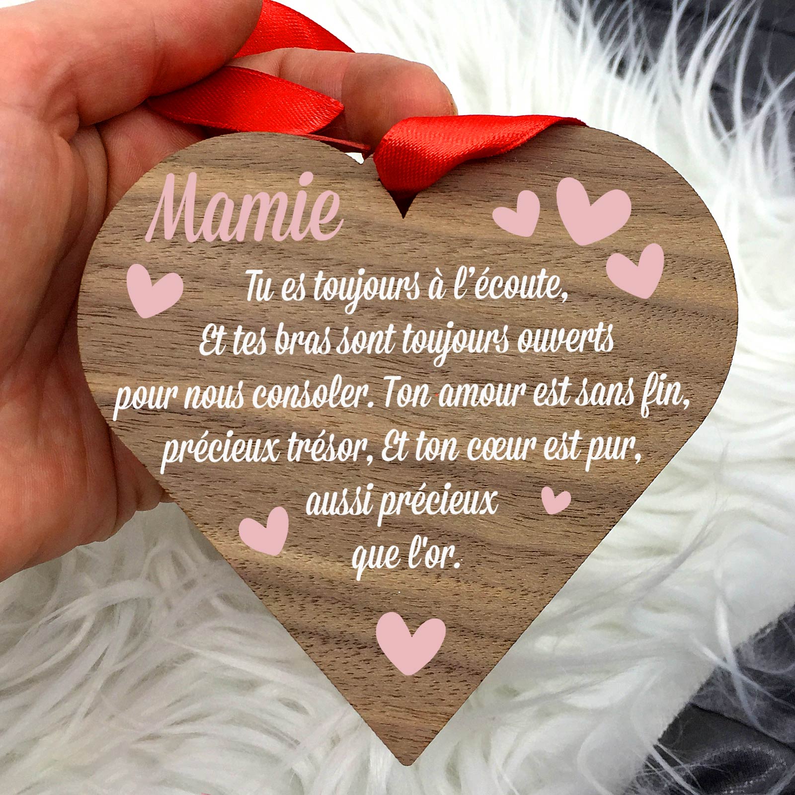 Une mamie en or - Cœur en bois