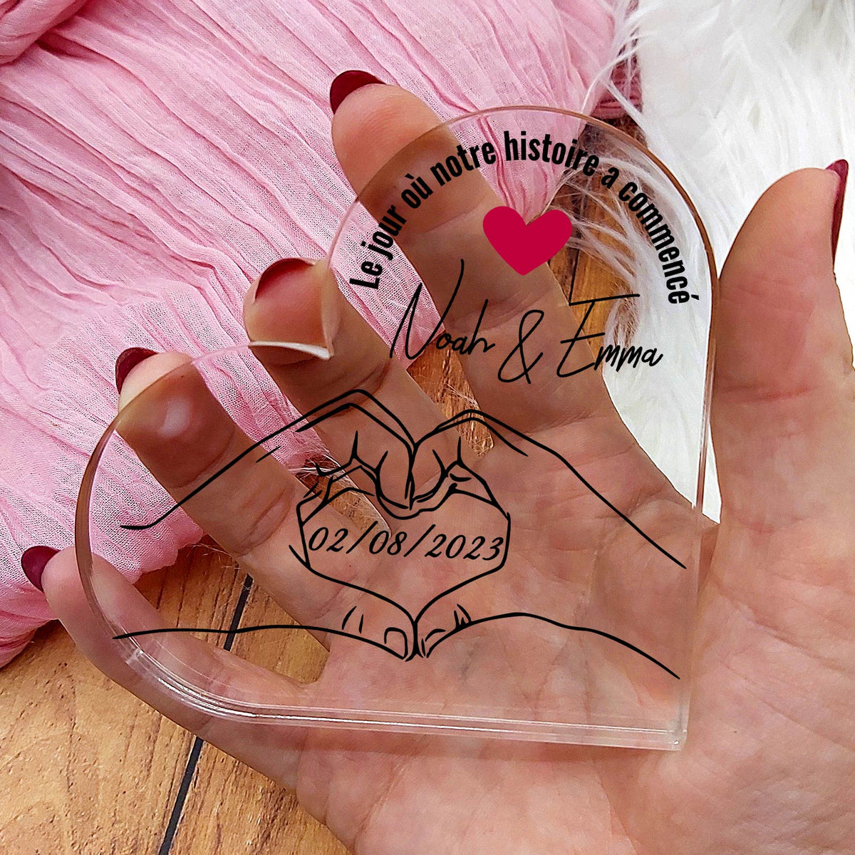 Mains Formant Un Cœur - Cœur En Plexiglas