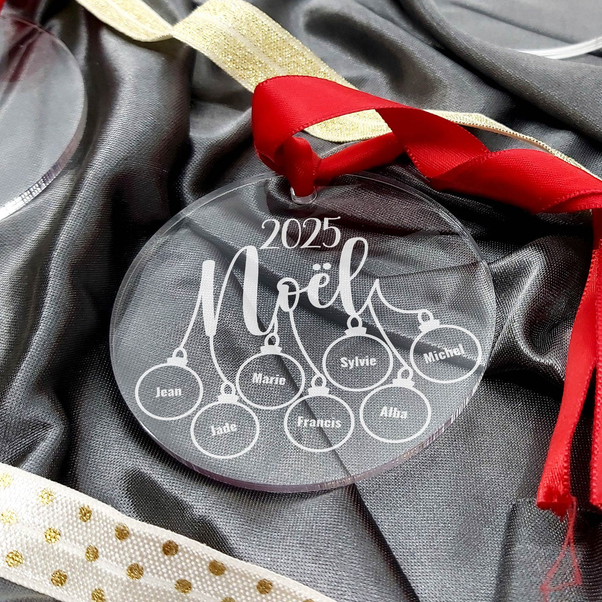 Boules de noël ! Décoration en plexiglas