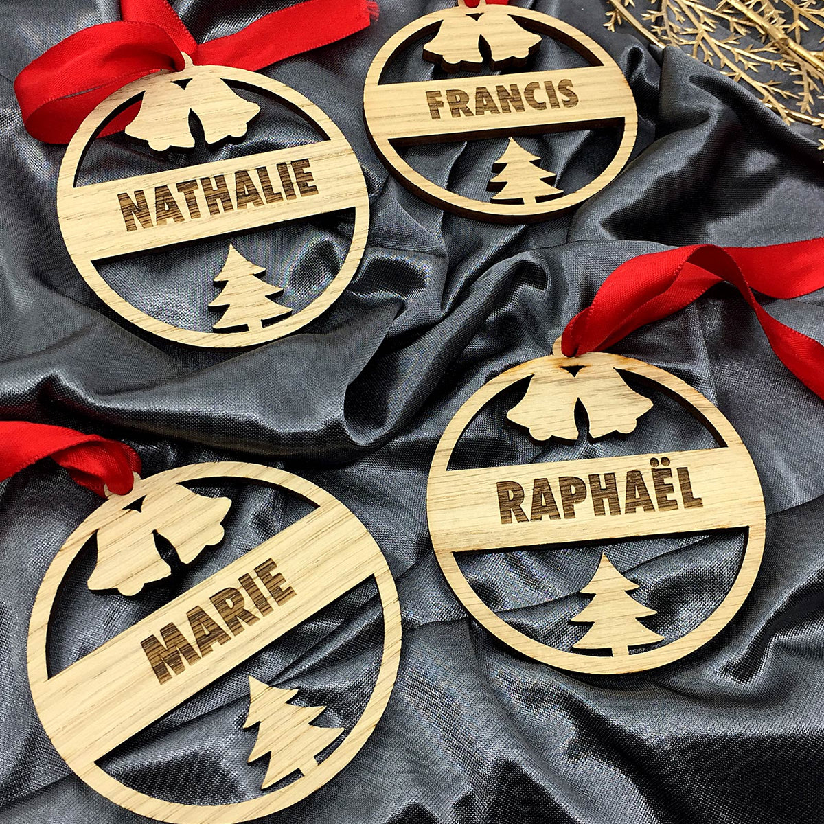 Décoration de noël en bois avec votre nom