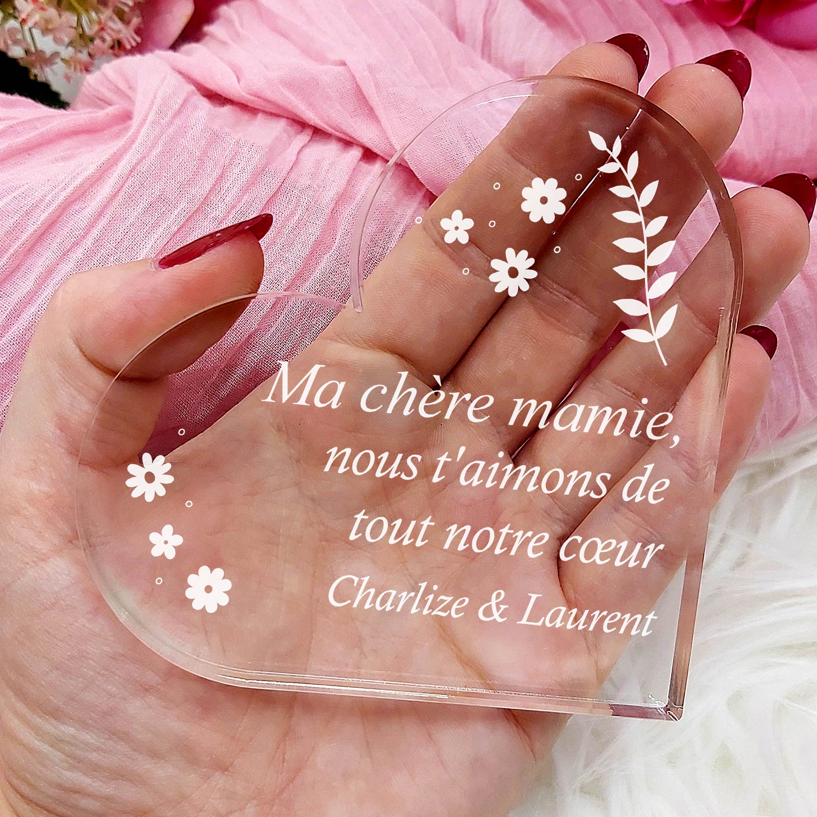 Ma chère mamie, nous t'aimons de tout notre cœur-  Cœur en plexiglas