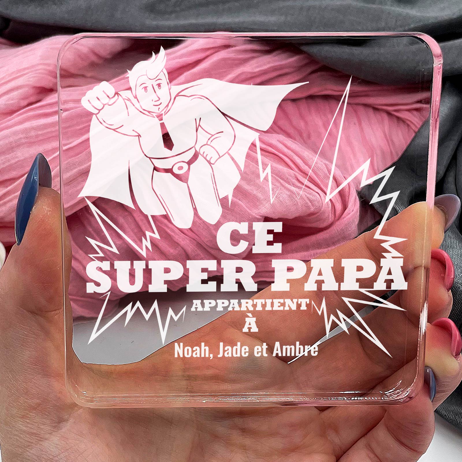 Ce super papa appartient à - Plaque en Plexiglas